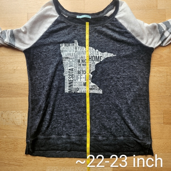 Maurices Long Sleeve - Picture 7 of 8